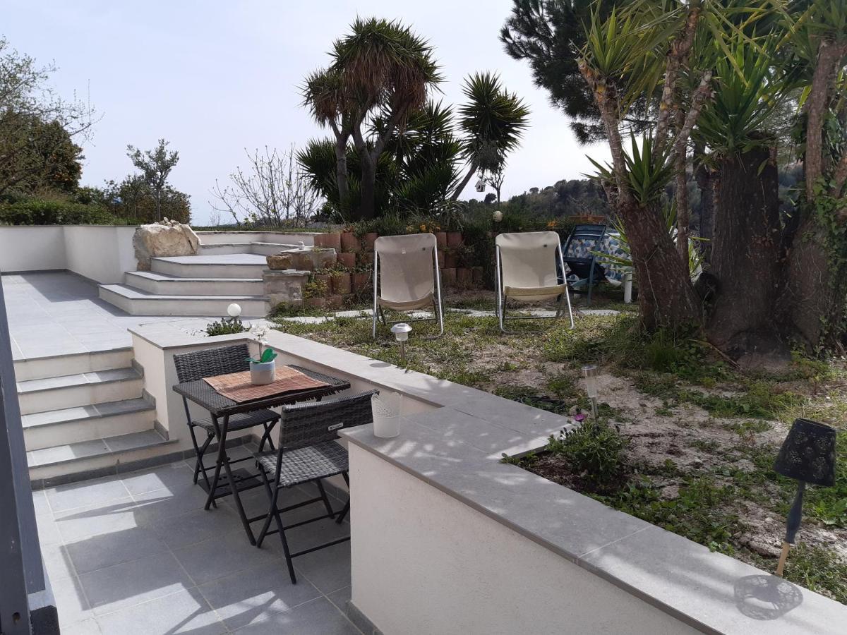 Appartement 3 Pieces Dans Villa Individuelle Falicon エクステリア 写真